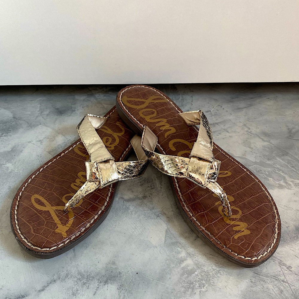 SOLD! 🤎SAM EDELMAN Gold Giles Sandal!